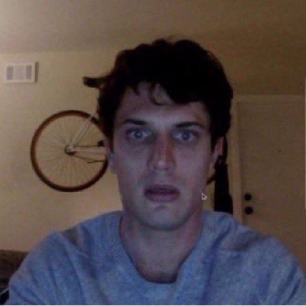 Meet your Posher, Joelle